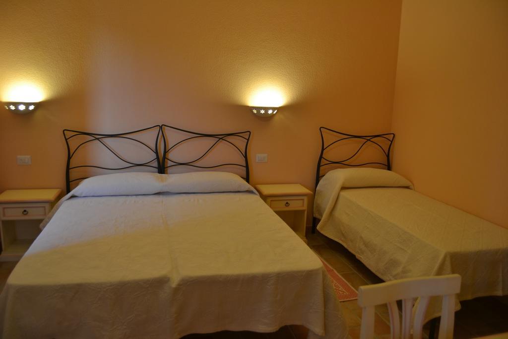 B&B La Pavoncella San Teodoro  Habitación foto